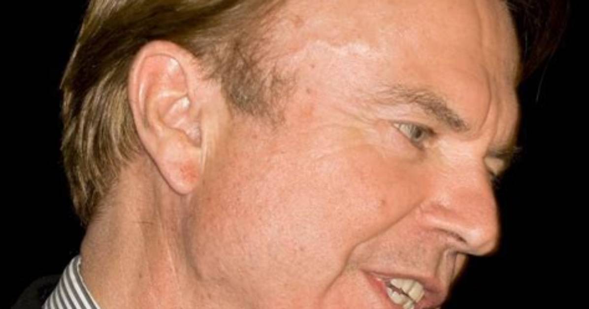 Sam Neill Bio (Wiki)
