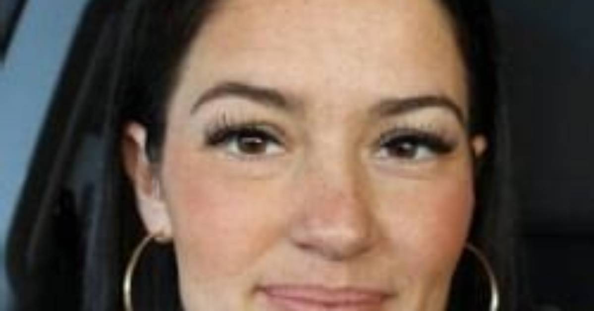 Samantha Mathews - Age, Family, Bio