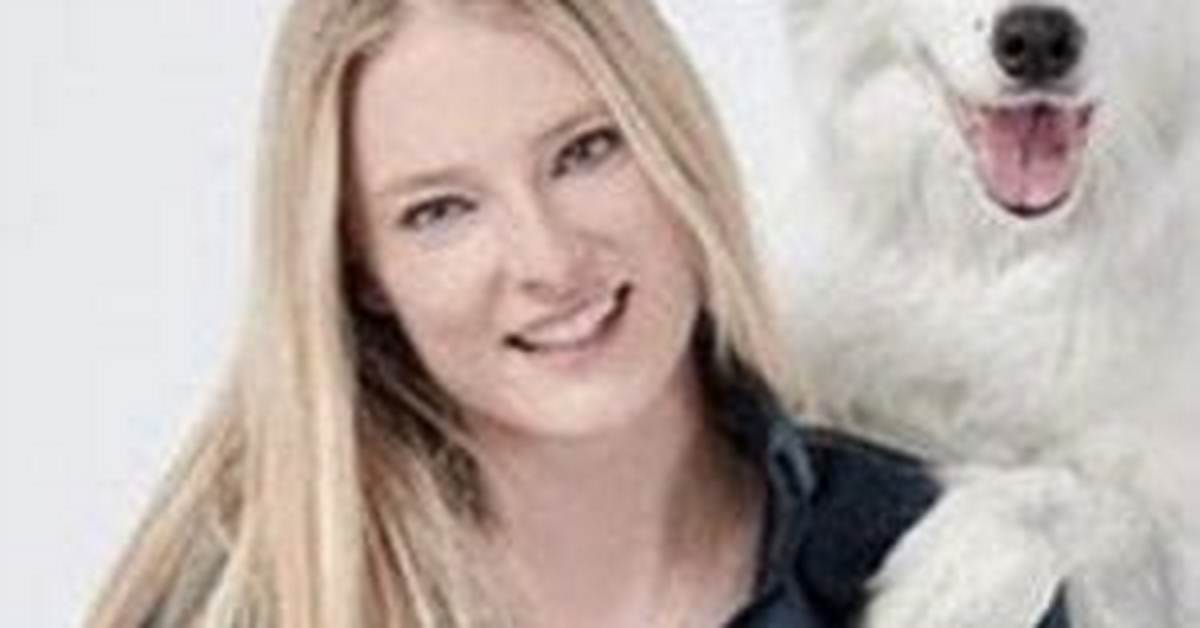 Sara Carson - Age, Family, Bio