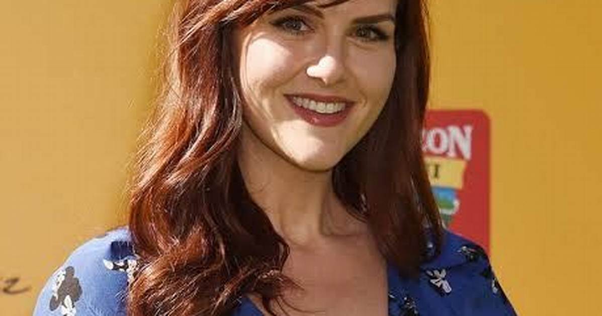 Sara Rue Bio (Wiki)
