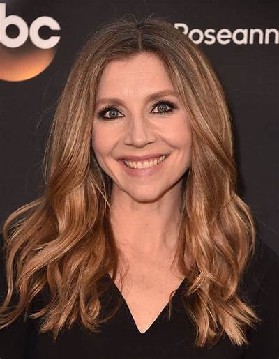 Sarah Chalke Net Worth - Wiki, Age, Weight and Height, Relationships, Family, and More