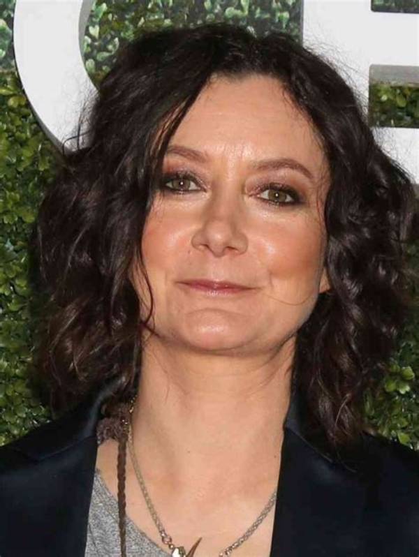 Sarah Gilbert Height, Weight, Net Worth, Age, Birthday, Wikipedia, Who, Nationality, Biography