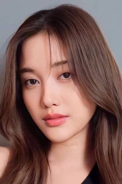 Sarocha Chankimha - Age, Family, Bio