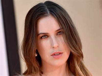 Scout Willis Height, Weight, Net Worth, Age, Birthday, Wikipedia, Who, Nationality, Biography