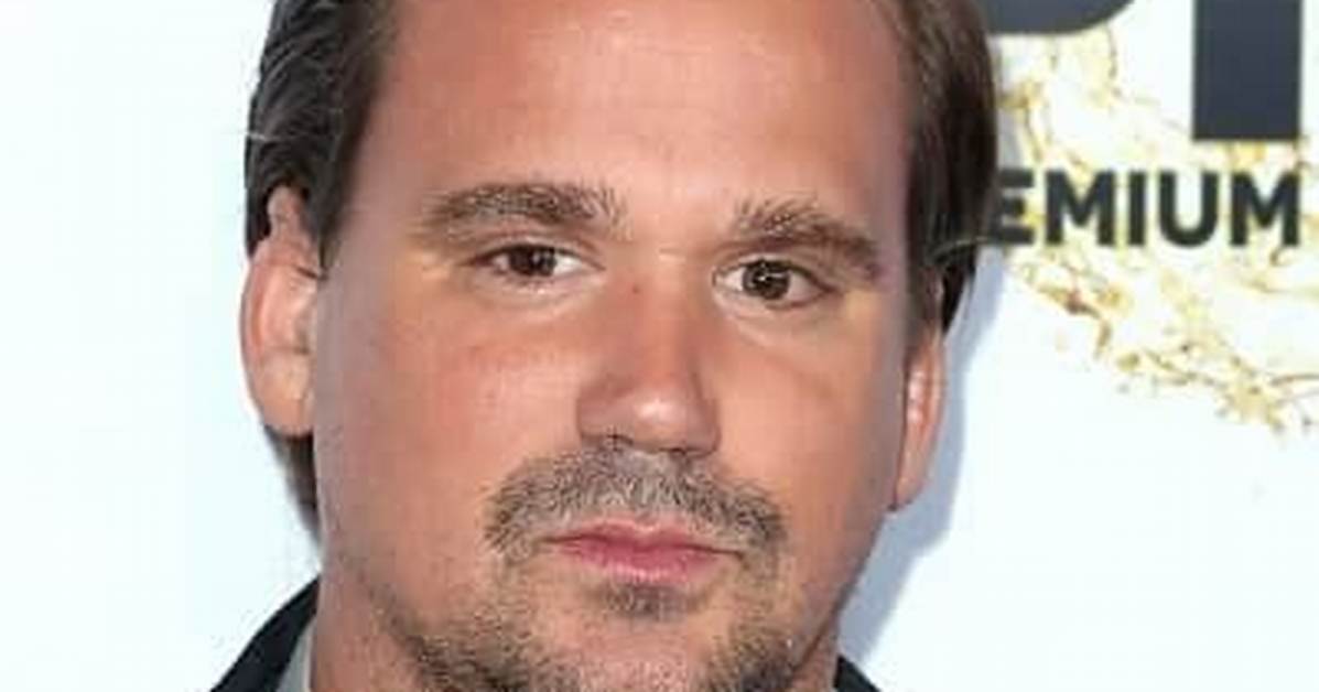 Sean Stewart - Age, Family, Bio
