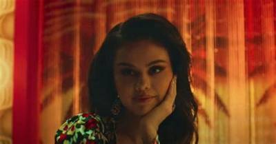 Selena Gomez Delivers a Creepy “Cougar” Love Declaration to Justin Bieber