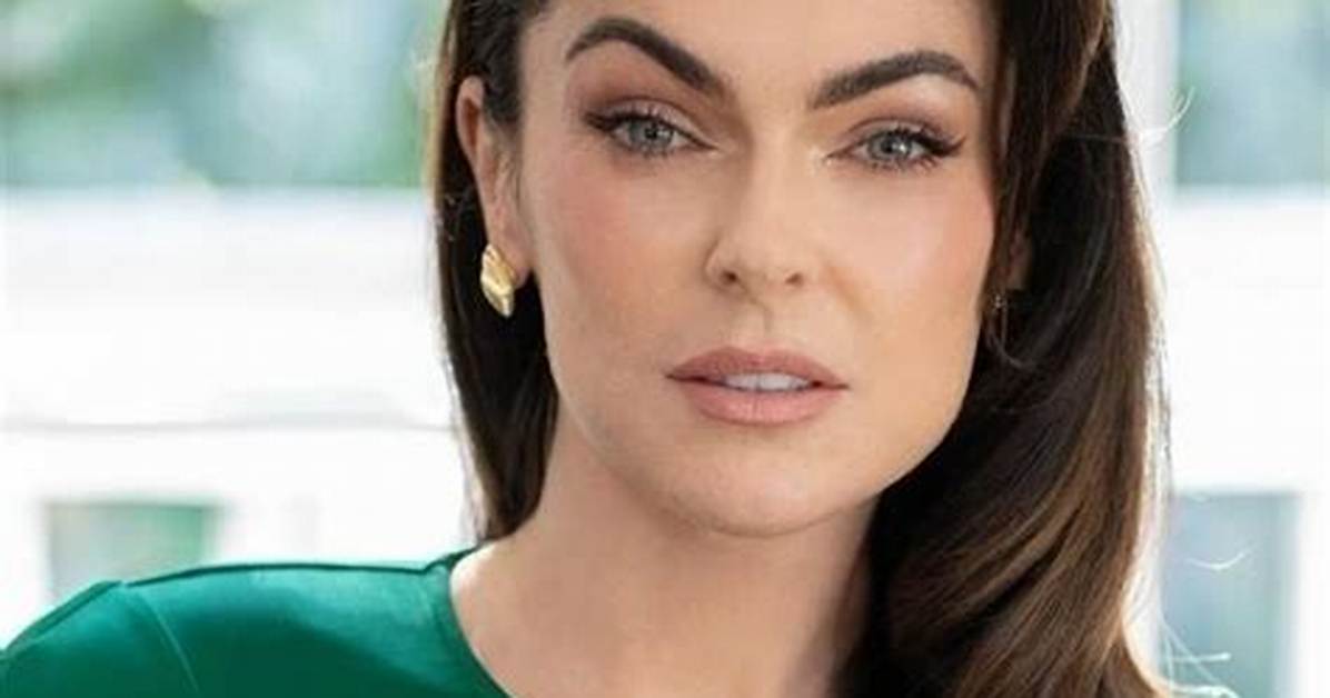 Serinda Swan Pets - Celebrity Pets