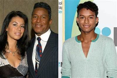 Seth Martinez Family: Wife, Children, Siblings, Parents