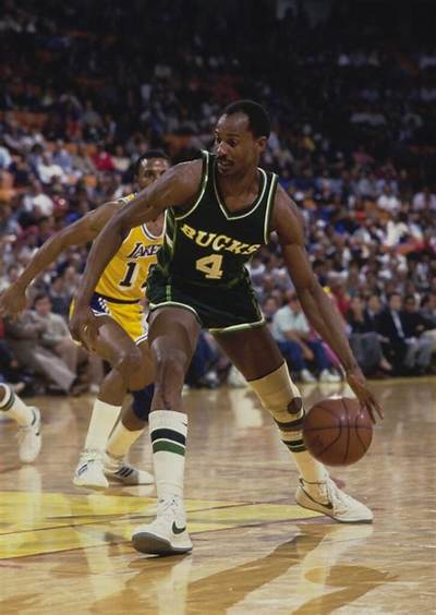 Sidney Moncrief Net Worth - Wiki, Age, Weight and Height, Relationships, Family, and More