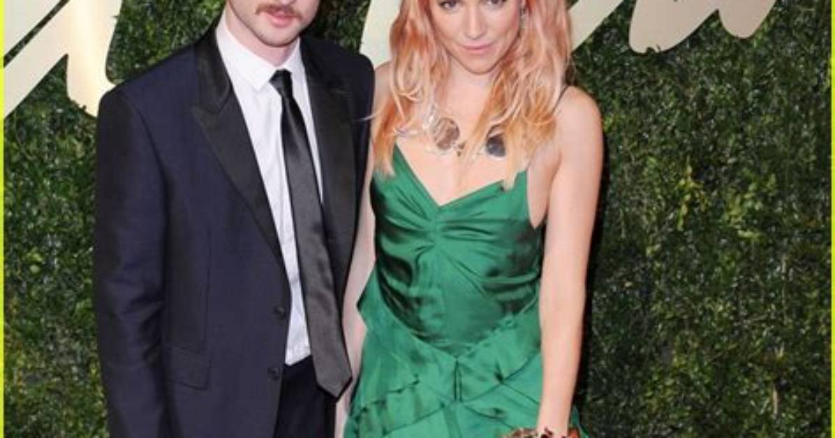 Sienna Miller & Tom Sturridge Split Because He Wanted More Babies & She Didn’t