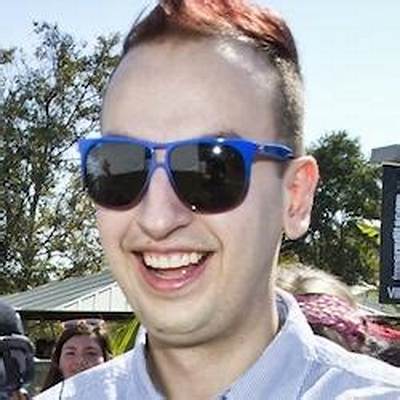 Simon Stawski - Age, Family, Bio