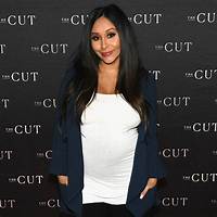 Snooki Gives Birth to Baby #3!