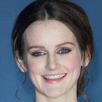 Sophie Mcshera - Age, Family, Bio