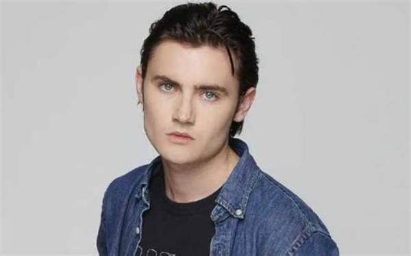 Spencer Macpherson - Age, Family, Bio