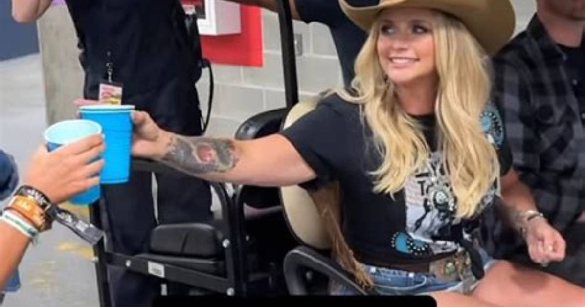 Star: Miranda Lambert Could Be Fooling Around with Married Dierks Bentley
