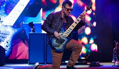 Stefan Lessard Net Worth - Wiki, Age, Weight and Height, Relationships, Family, and More