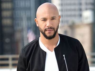 Stephen Bishop Bio (Wiki)