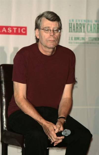 Stephen King Slams Twilight Again, Doesn’t Like Hunger Games or 50 Shades