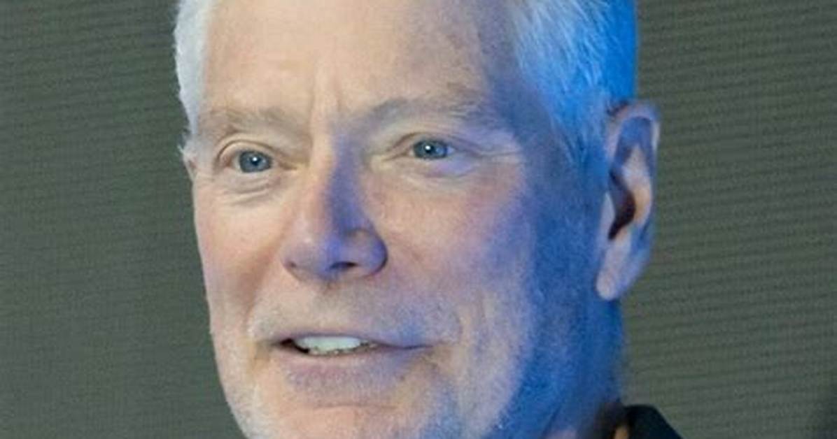 Stephen Lang Bio (Wiki)