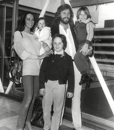 Steve Gibb - Age, Family, Bio