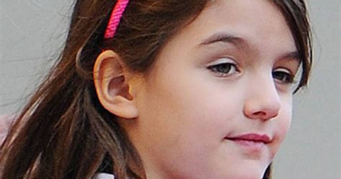 Suri Cruise Finally Gets a Headband!
