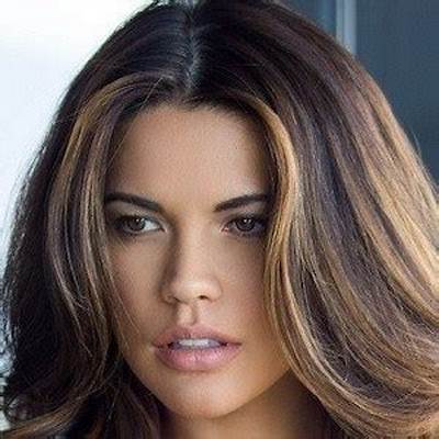 Tawny Janae - Age, Family, Bio