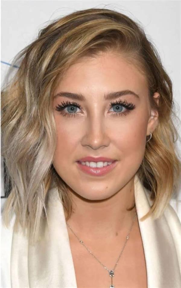 Taylor Dye Height, Weight, Net Worth, Age, Birthday, Wikipedia, Who, Nationality, Biography
