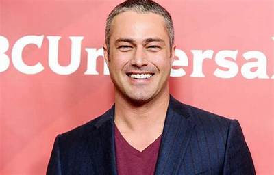 Taylor Kinney Net Worth - Wiki, Age, Weight and Height, Relationships, Family, and More