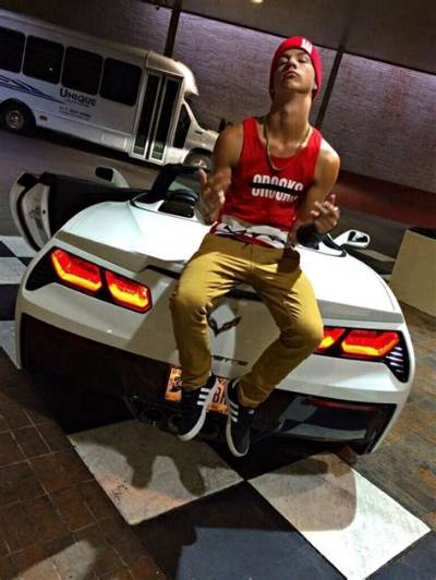 Taylor Michael Caniff Height, Weight, Net Worth, Age, Birthday, Wikipedia, Who, Nationality, Biography