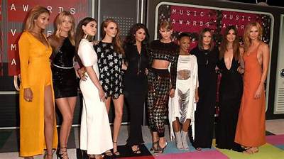 Taylor Swift Expanded Her Squad to Include Dakota Johnson & Serena Williams