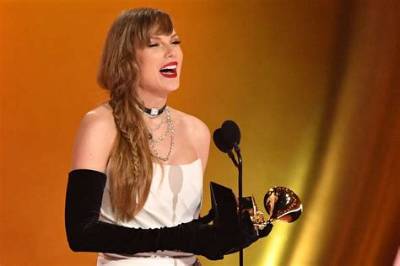 Taylor Swift Waited Year's for Perfect Response to Kanye Interrupting Her on Stage