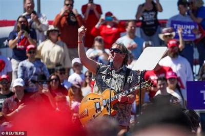 Ted Nugent Calls Ukraine President Volodymyr Zelenskyy a ‘Homosexual Weirdo’ at Donald Trump Waco Rally: Watch