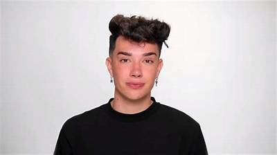 Teens Accused James Charles of Allegedly Sending Them Sexual Snapchats; the Youtuber Admitted Messaging 16-Year's Old!