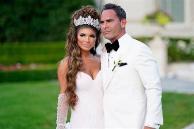 Teresa Giudice Reveals 'Breathtaking' New Wedding Invitations