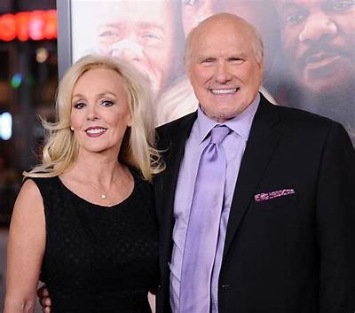 Terry Bradshaw's Wife, Tammy Bradshaw Is a Supportive Step-Mother of Two Children; Know Her Sole Net Worth