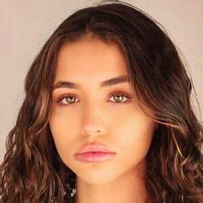 Thalia Matos - Age, Family, Bio