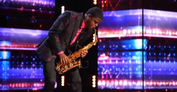 The 21-Year-Old Saxophonist Avery Dixon Won Golden Buzzer on Agt from Terry!