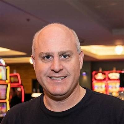 The Big Jackpot - Age, Family, Bio