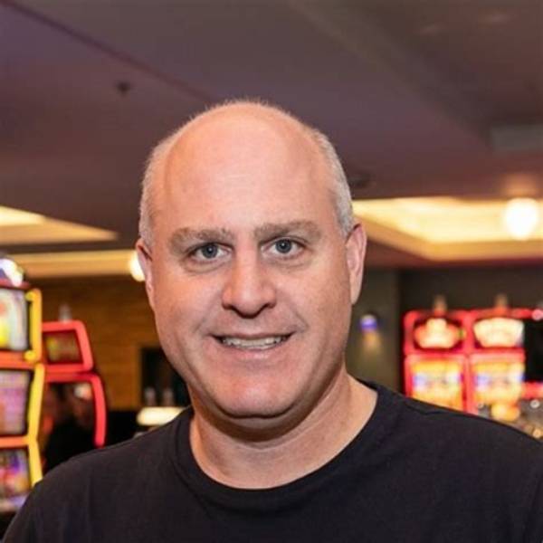The Big Jackpot - Age, Family, Bio