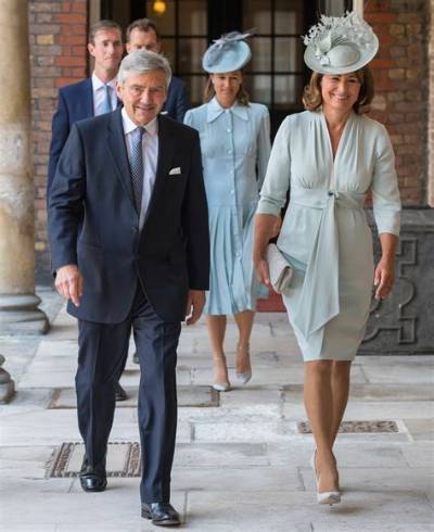 ‘The Crown’ Viewers Have Rediscovered Carole Middleton’s Kris Jenner Vibe
