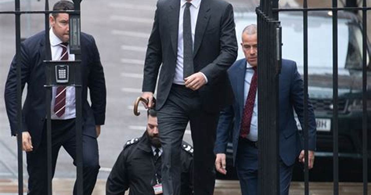 The Mail Openly Begs Border Agents to Refuse Prince Harry Re-Entry to the Us