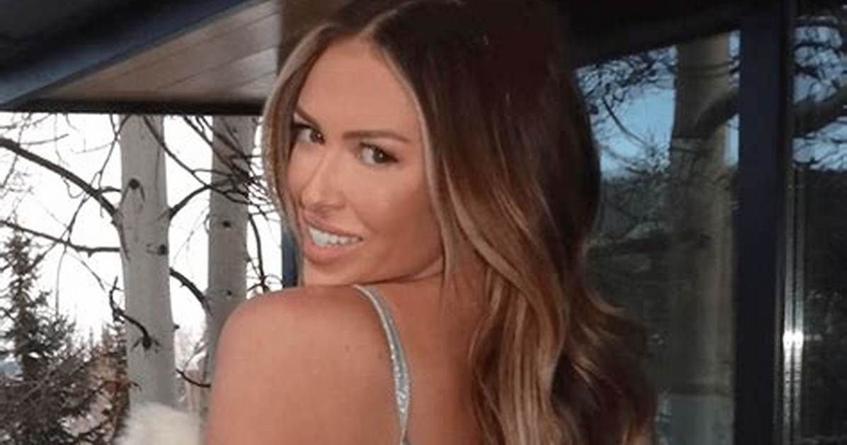 The Most Adorable Paulina Gretzky Instagram Throwbacks