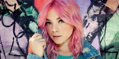 The Untold Truth of ‘Hey Violet’ Member – Rena Lovelis