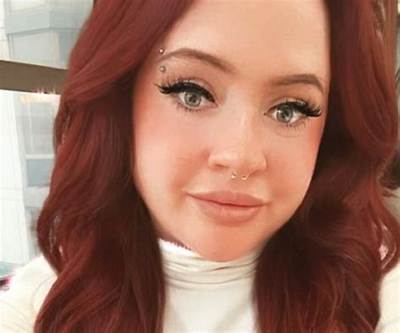 Theresa Van Dam - Age, Family, Bio