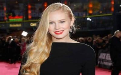 Things You Should Know About Danika Yarosh - Net Worth, Husband, Age and Height