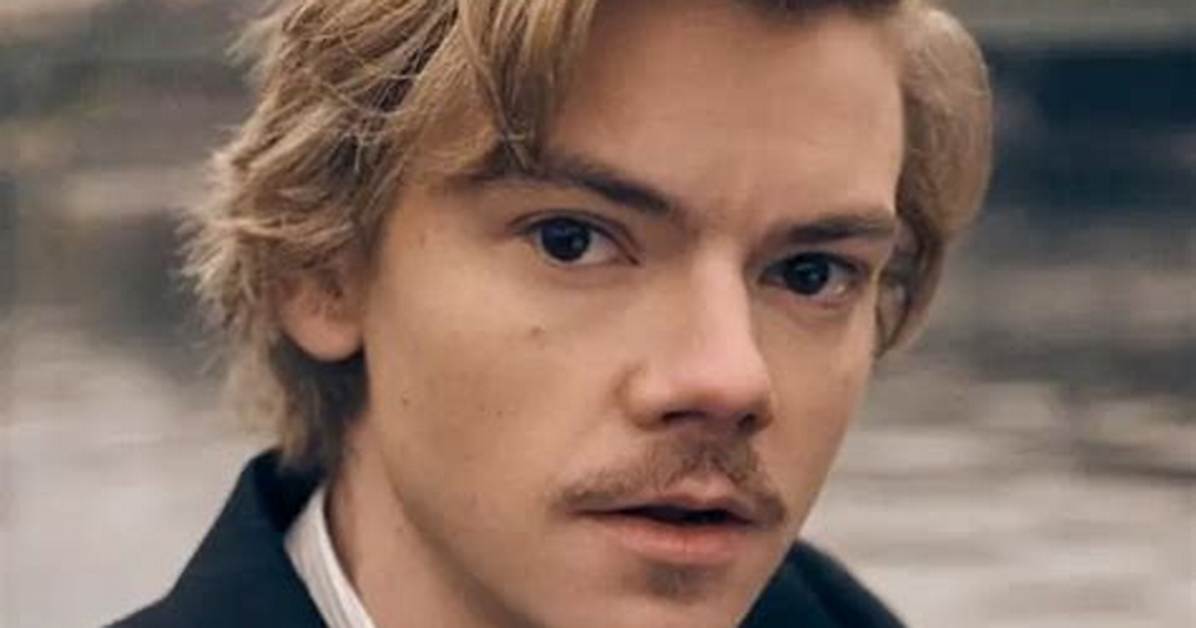 Thomas Brodie-Sangster Wiki, Age, Net Worth, Girlfriend, Family, Biography & More