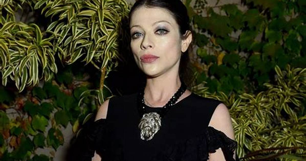 Three Reasons to Follow Michelle Trachtenberg on Twitter