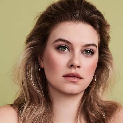 Tiera Skovbye Bio (Wiki)