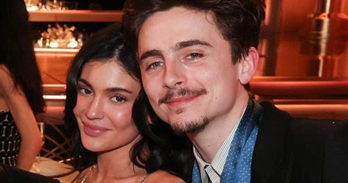Timoth%C3%A9E Chalamet S Dating History Includes Lourdes 400. Jpg