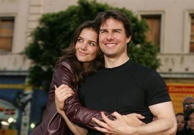 Tom Cruise & Katie Holmes at the Nyc ‘Mi4’ Premiere: Were They Phoning It in?